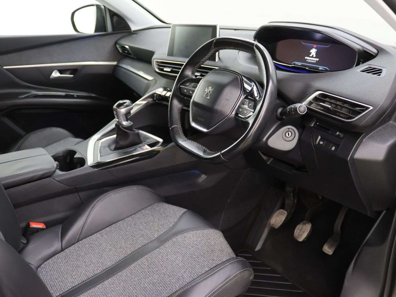 2018 PEUGEOT 3008 2018 PEUGEOT 3008