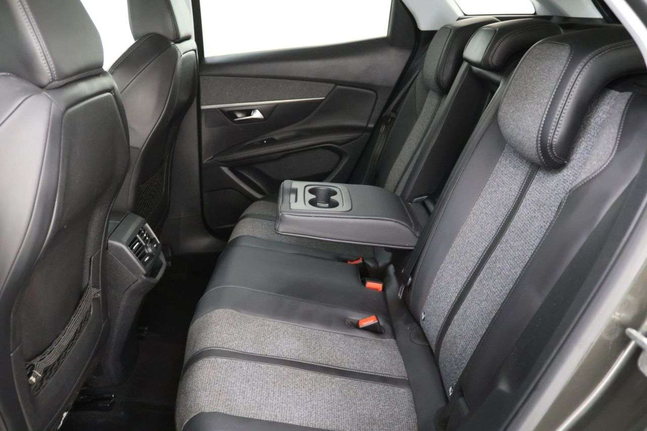 2018 PEUGEOT 3008 2018 PEUGEOT 3008