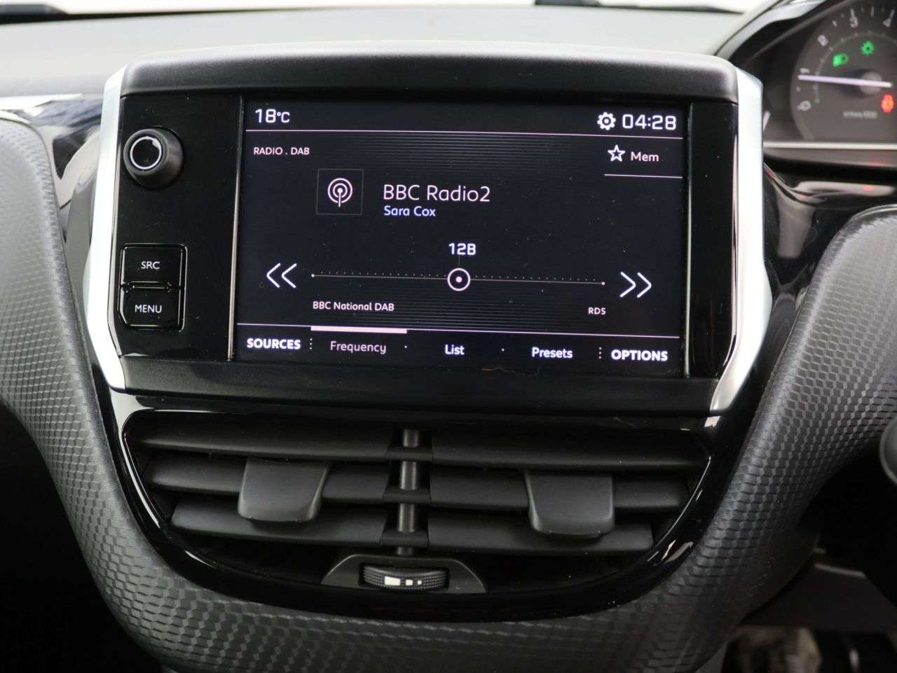 2018 PEUGEOT 2008 2018 PEUGEOT 2008