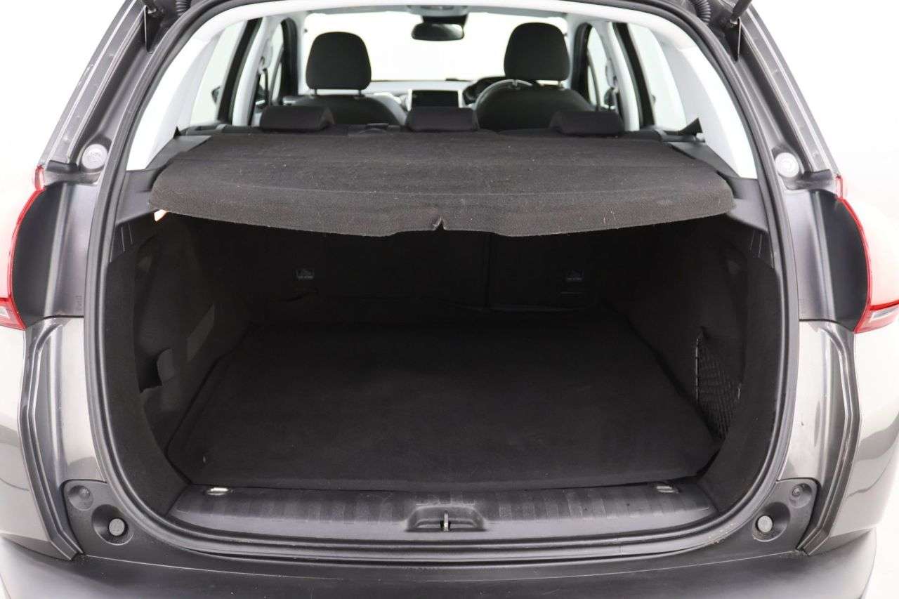 2018 PEUGEOT 2008 2018 PEUGEOT 2008