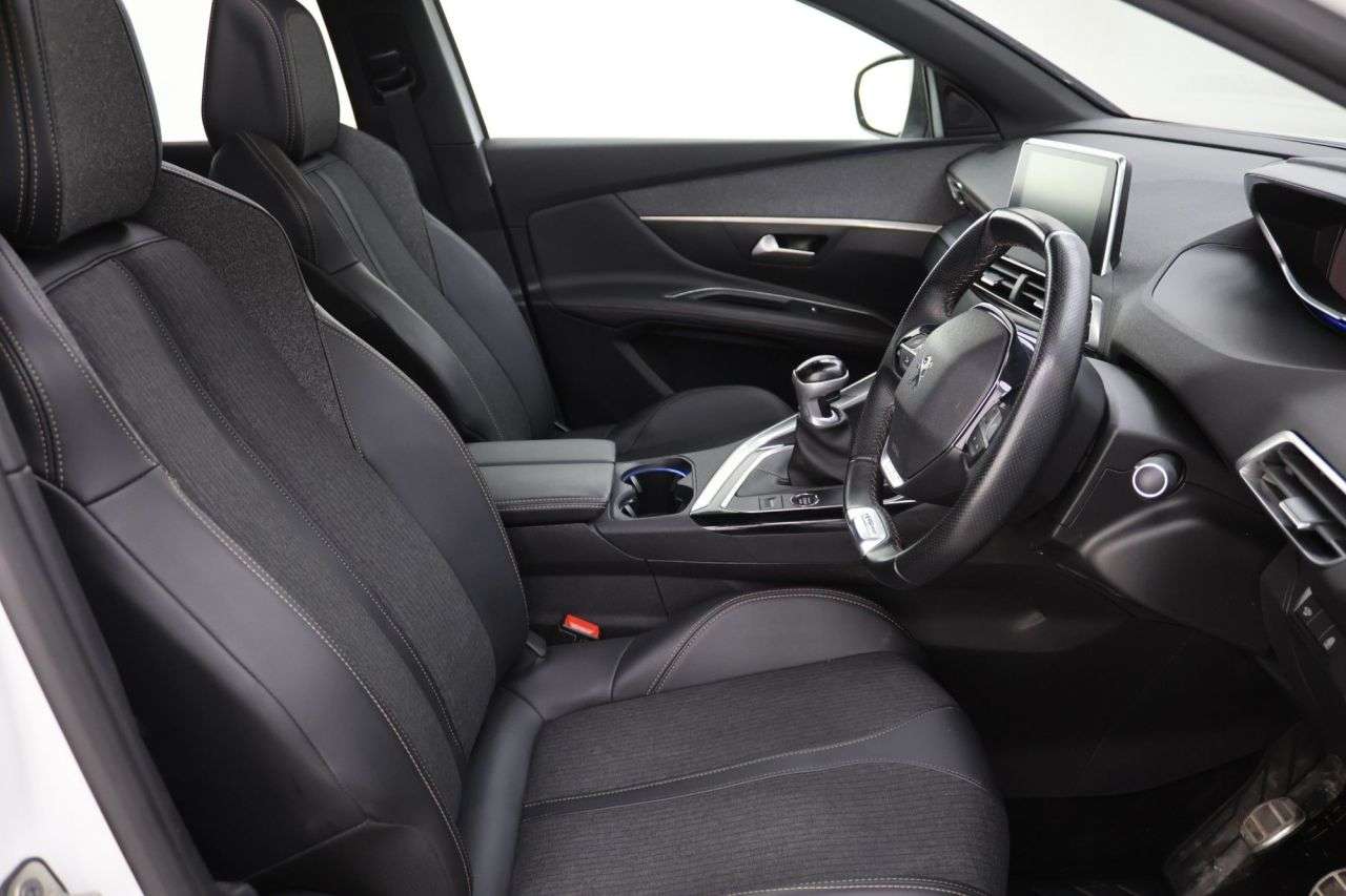 2019 PEUGEOT 3008 2019 PEUGEOT 3008