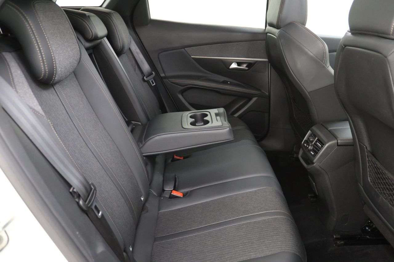 2019 PEUGEOT 3008 2019 PEUGEOT 3008