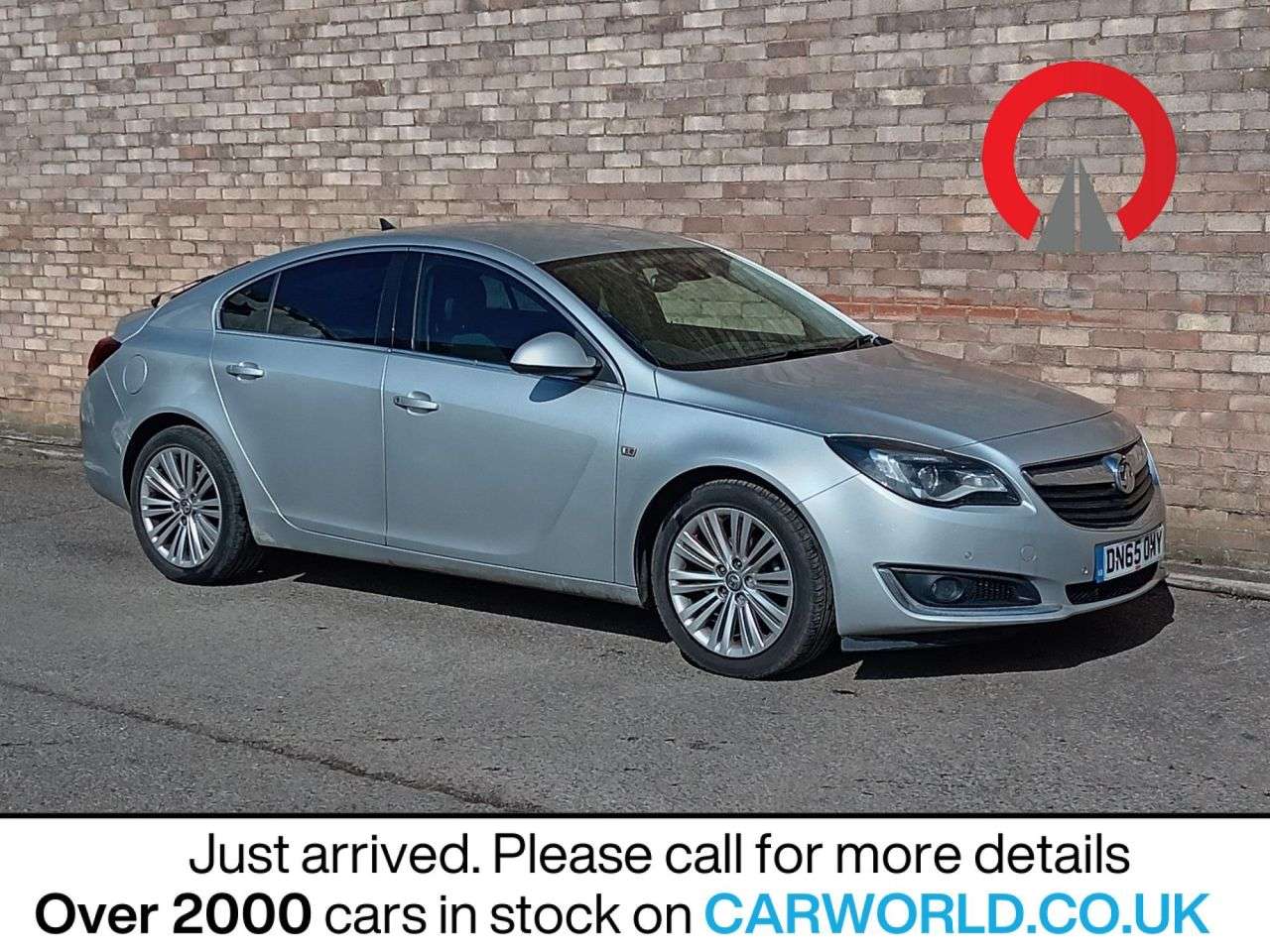 A 2015 VAUXHALL INSIGNIA 2.0 CDTi ecoFLEX Tech Line Hatchback 5dr Diesel Manual Euro 5 (s/s) (140 ps A 2015 VAUXHALL INSIGNIA 2.0 CDTi ecoFLEX Tech Line Hatchback 5dr Diesel Manual Euro 5 (s/s) (140 ps