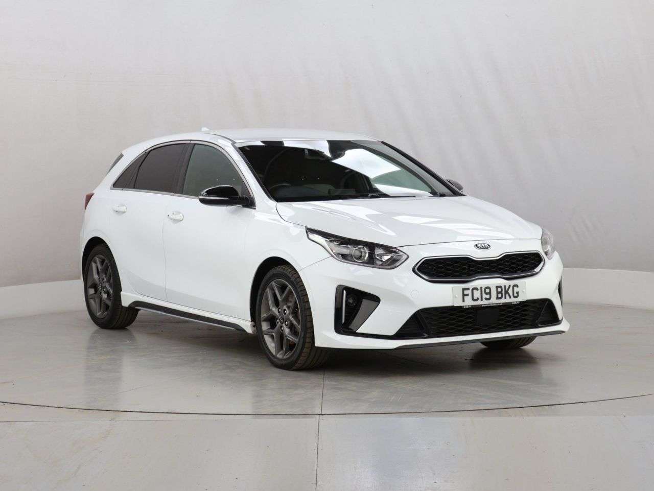 A 2019 KIA CEED 1.0 T-GDi GT-Line Hatchback 5dr Petrol Manual Euro 6 (s/s) (118 bhp) A 2019 KIA CEED 1.0 T-GDi GT-Line Hatchback 5dr Petrol Manual Euro 6 (s/s) (118 bhp)