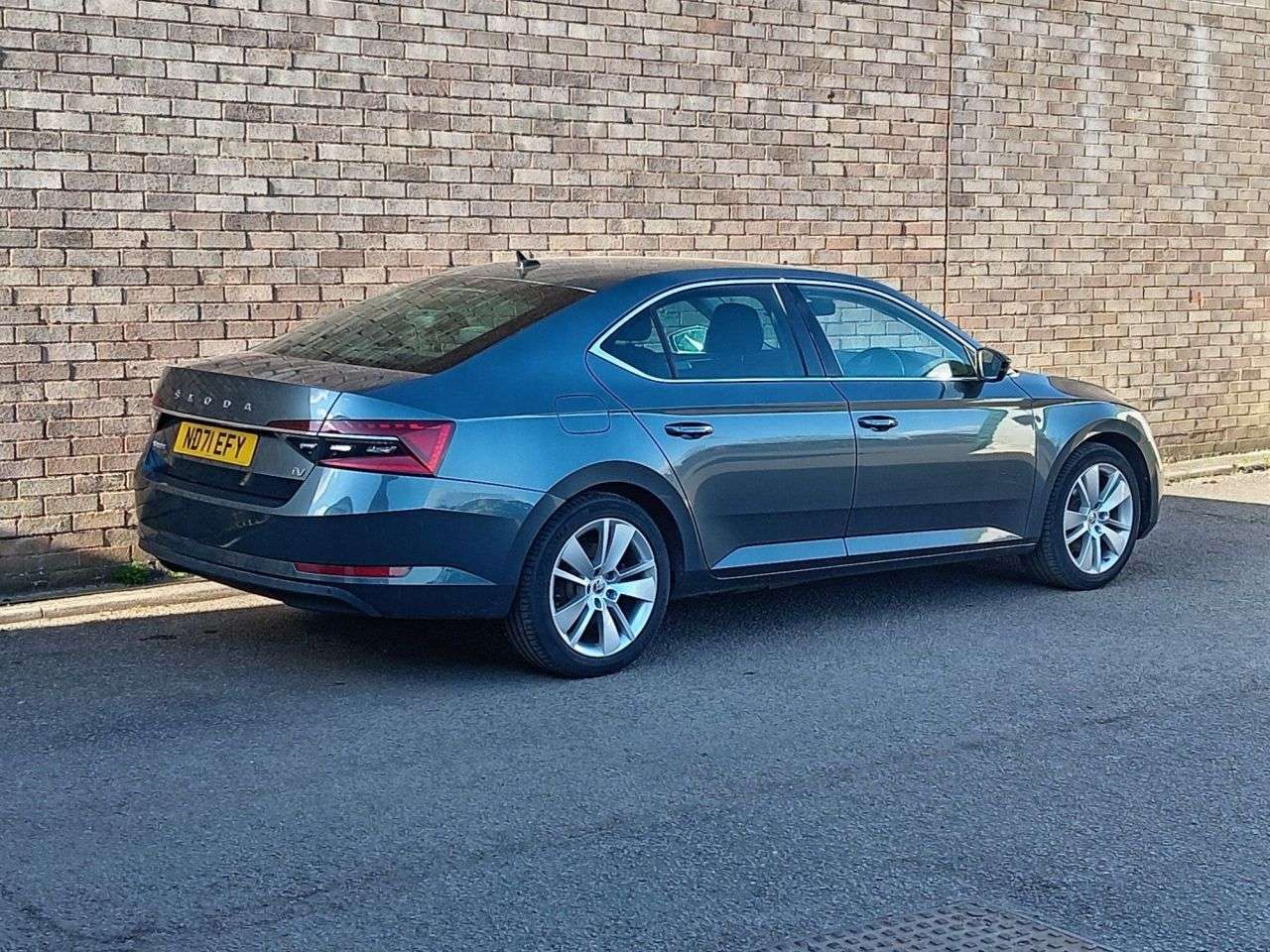 A 2021 SKODA SUPERB 1.4 TSI iV 13kWh SE L Hatchback 5dr Petrol Plug-in Hybrid DSG Euro 6 (s/s) A 2021 SKODA SUPERB 1.4 TSI iV 13kWh SE L Hatchback 5dr Petrol Plug-in Hybrid DSG Euro 6 (s/s)