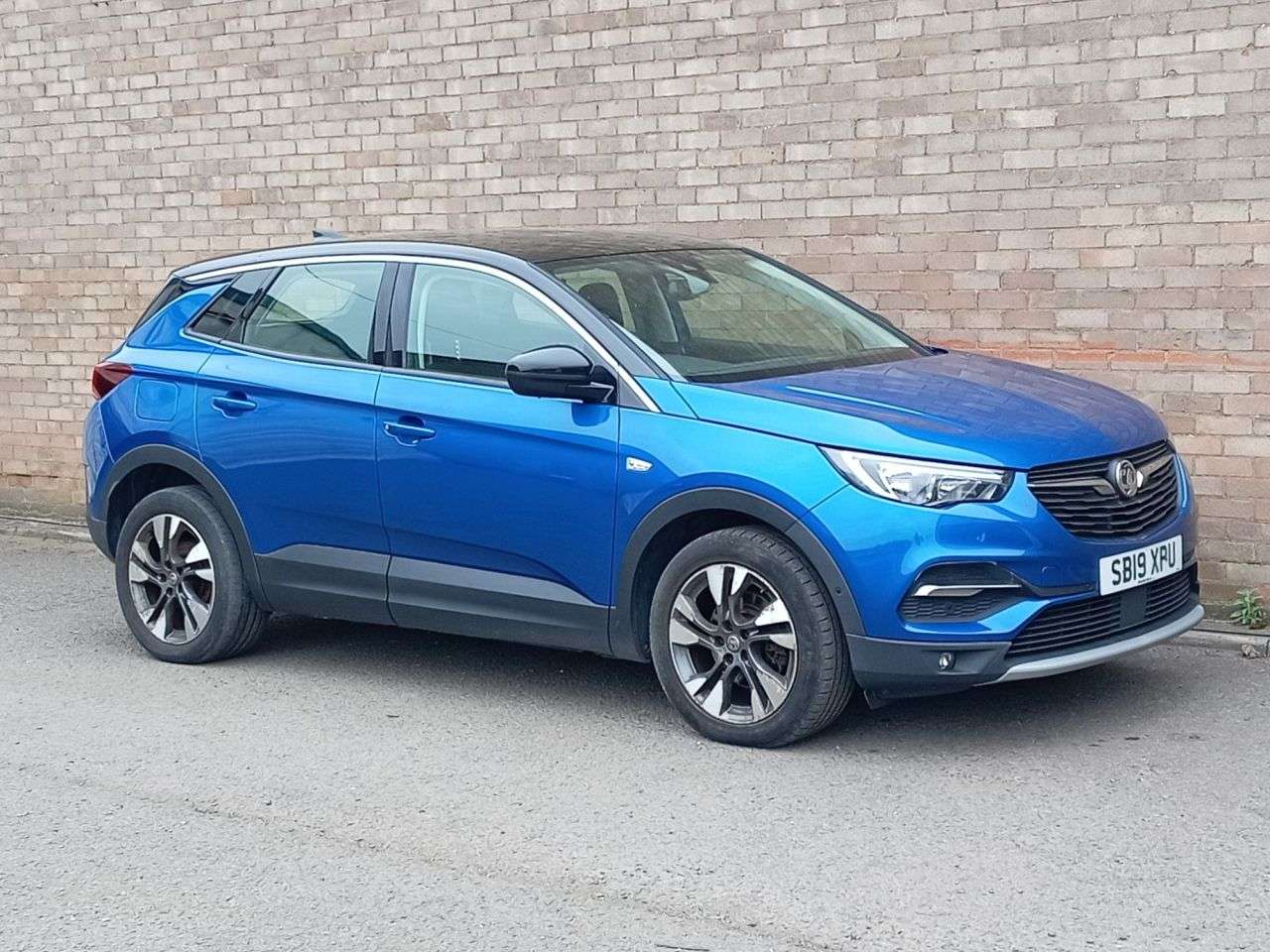 A 2019 VAUXHALL GRANDLAND X 1.2 Turbo GPF Sport Nav SUV 5dr Petrol Manual Euro 6 (s/s) (130 ps) A 2019 VAUXHALL GRANDLAND X 1.2 Turbo GPF Sport Nav SUV 5dr Petrol Manual Euro 6 (s/s) (130 ps)