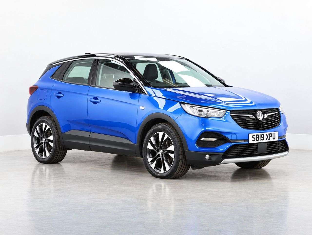 A 2019 VAUXHALL GRANDLAND X 1.2 Turbo GPF Sport Nav SUV 5dr Petrol Manual Euro 6 (s/s) (130 ps) A 2019 VAUXHALL GRANDLAND X 1.2 Turbo GPF Sport Nav SUV 5dr Petrol Manual Euro 6 (s/s) (130 ps)