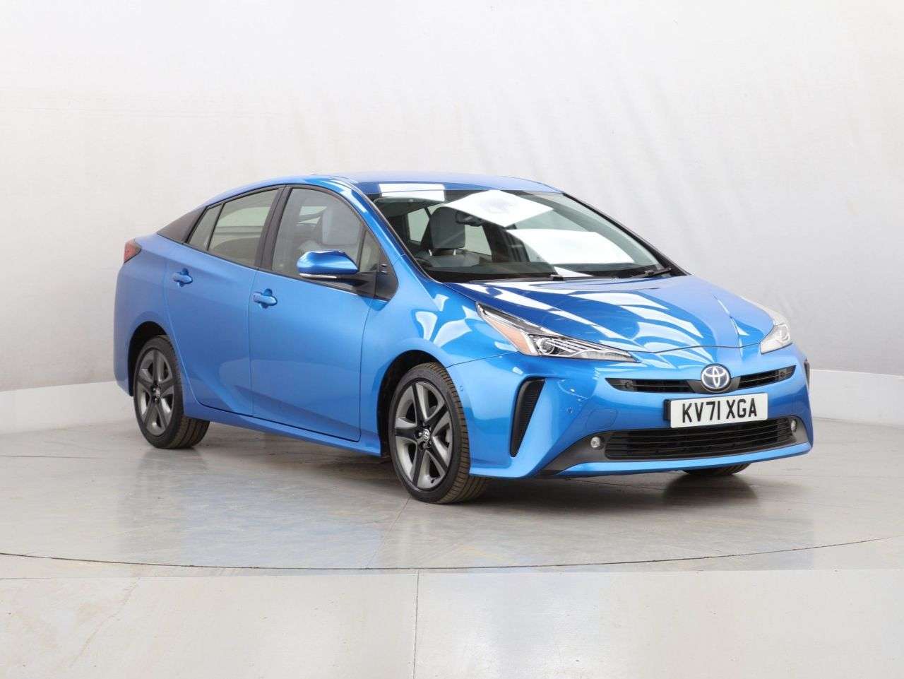 A 2021 TOYOTA PRIUS 1.8 VVT-h GPF Business Edition Plus Hatchback 5dr Petrol Hybrid CVT Euro 6 A 2021 TOYOTA PRIUS 1.8 VVT-h GPF Business Edition Plus Hatchback 5dr Petrol Hybrid CVT Euro 6