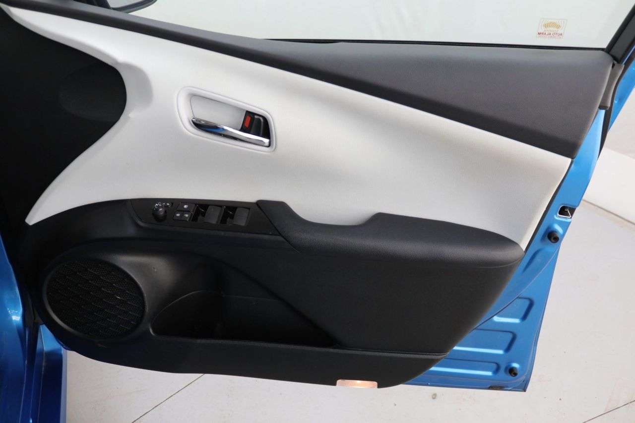 2021 TOYOTA PRIUS 2021 TOYOTA PRIUS