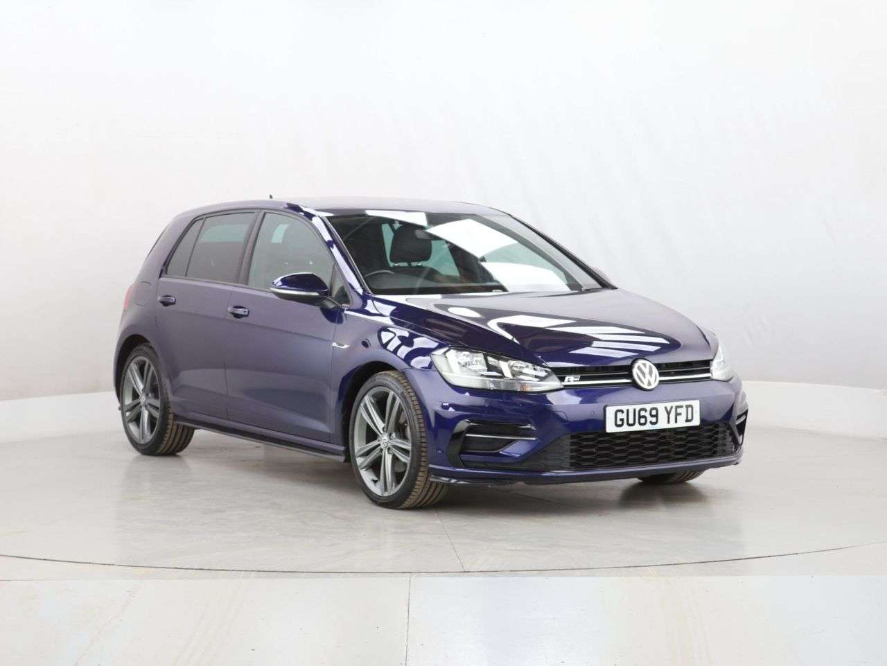 A 2019 VOLKSWAGEN GOLF 1.5 TSI EVO GPF R-Line Hatchback 5dr Petrol DSG Euro 6 (s/s) (150 ps) A 2019 VOLKSWAGEN GOLF 1.5 TSI EVO GPF R-Line Hatchback 5dr Petrol DSG Euro 6 (s/s) (150 ps)