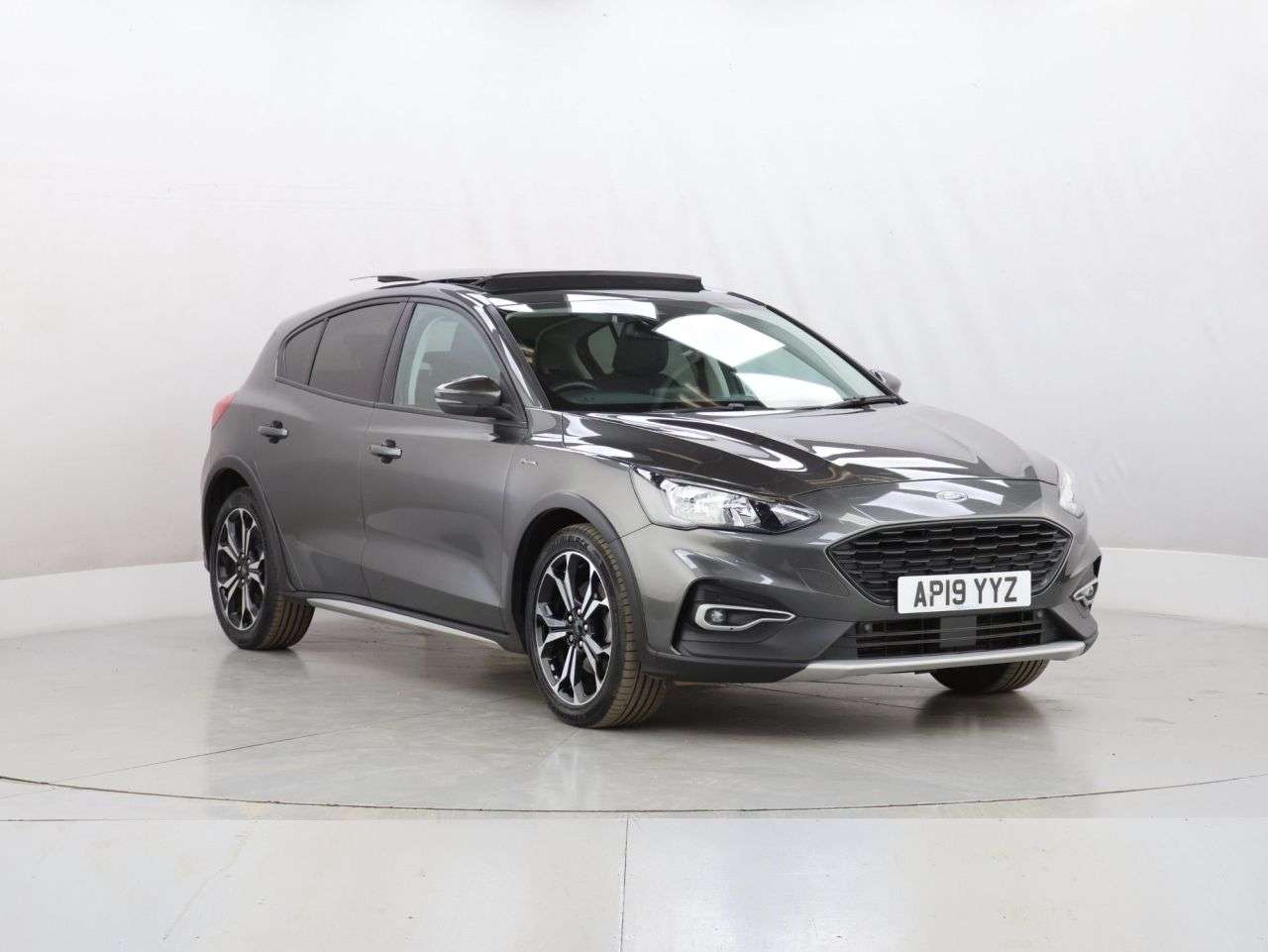 A 2019 FORD FOCUS 1.0T EcoBoost Active X Hatchback 5dr Petrol Manual Euro 6 (s/s) (125 ps) A 2019 FORD FOCUS 1.0T EcoBoost Active X Hatchback 5dr Petrol Manual Euro 6 (s/s) (125 ps)