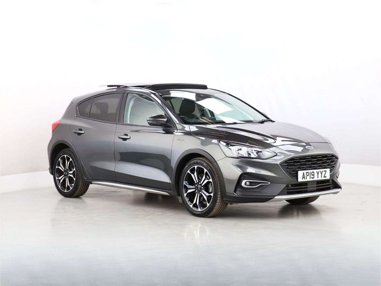 A 2019 FORD FOCUS 1.0T EcoBoost Active X Hatchback 5dr Petrol Manual Euro 6 (s/s) (125 ps) A 2019 FORD FOCUS 1.0T EcoBoost Active X Hatchback 5dr Petrol Manual Euro 6 (s/s) (125 ps)