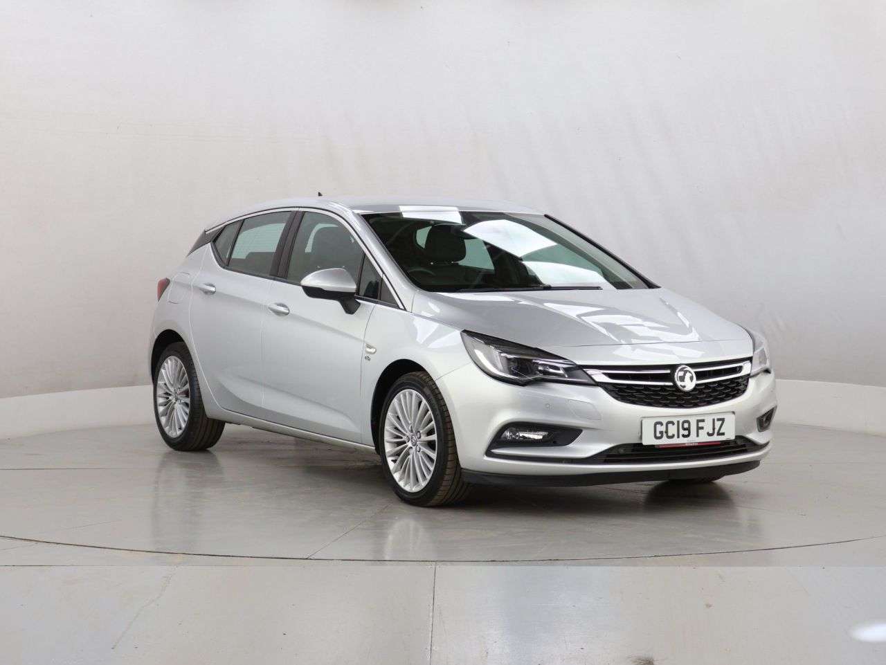 A 2019 VAUXHALL ASTRA 1.4i Turbo Elite Nav Hatchback 5dr Petrol Manual Euro 6 (150 ps) A 2019 VAUXHALL ASTRA 1.4i Turbo Elite Nav Hatchback 5dr Petrol Manual Euro 6 (150 ps)