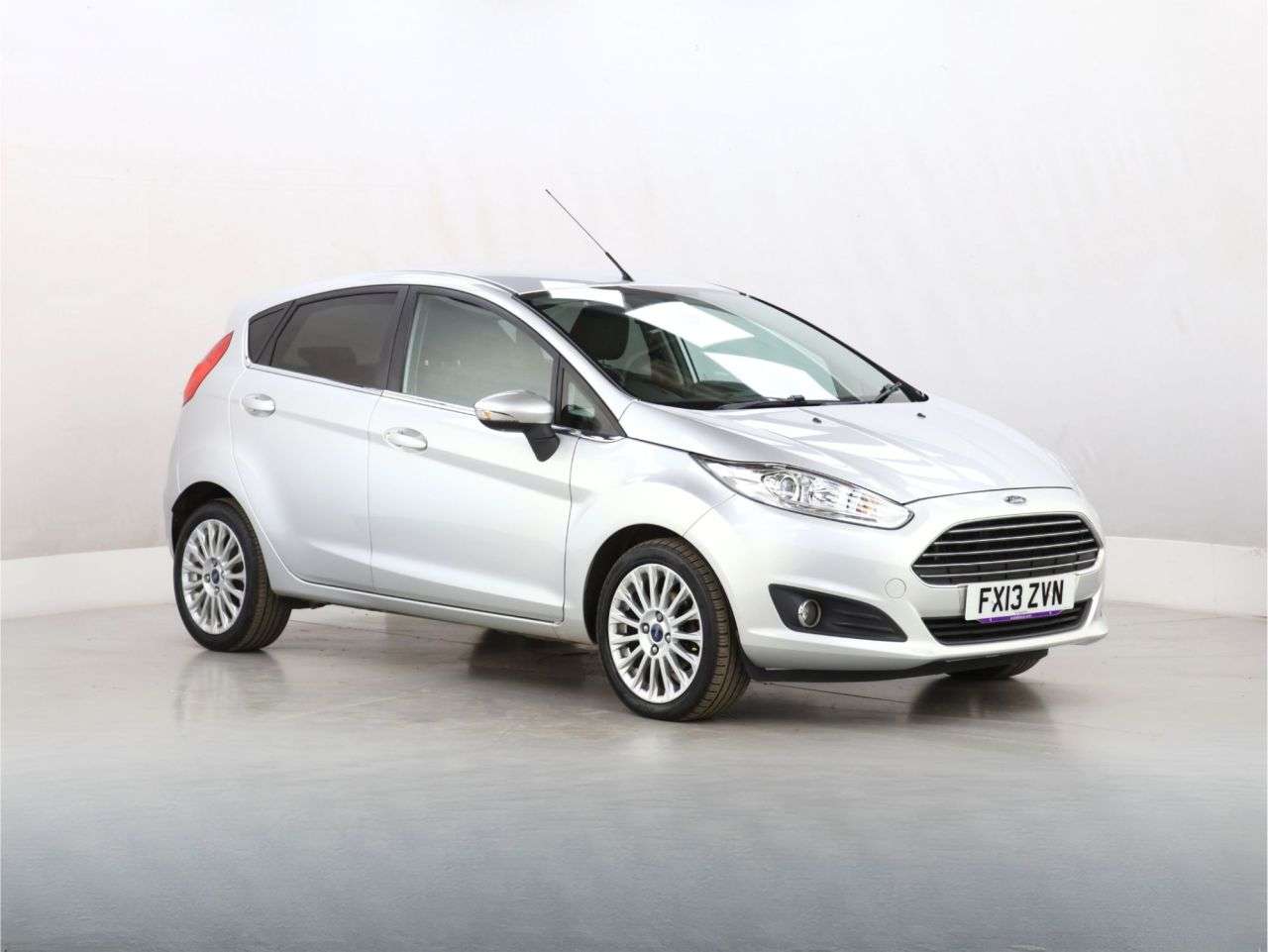 A 2013 FORD FIESTA 1.0T EcoBoost Titanium Hatchback 5dr Petrol Manual Euro 5 (s/s) (125 ps) A 2013 FORD FIESTA 1.0T EcoBoost Titanium Hatchback 5dr Petrol Manual Euro 5 (s/s) (125 ps)