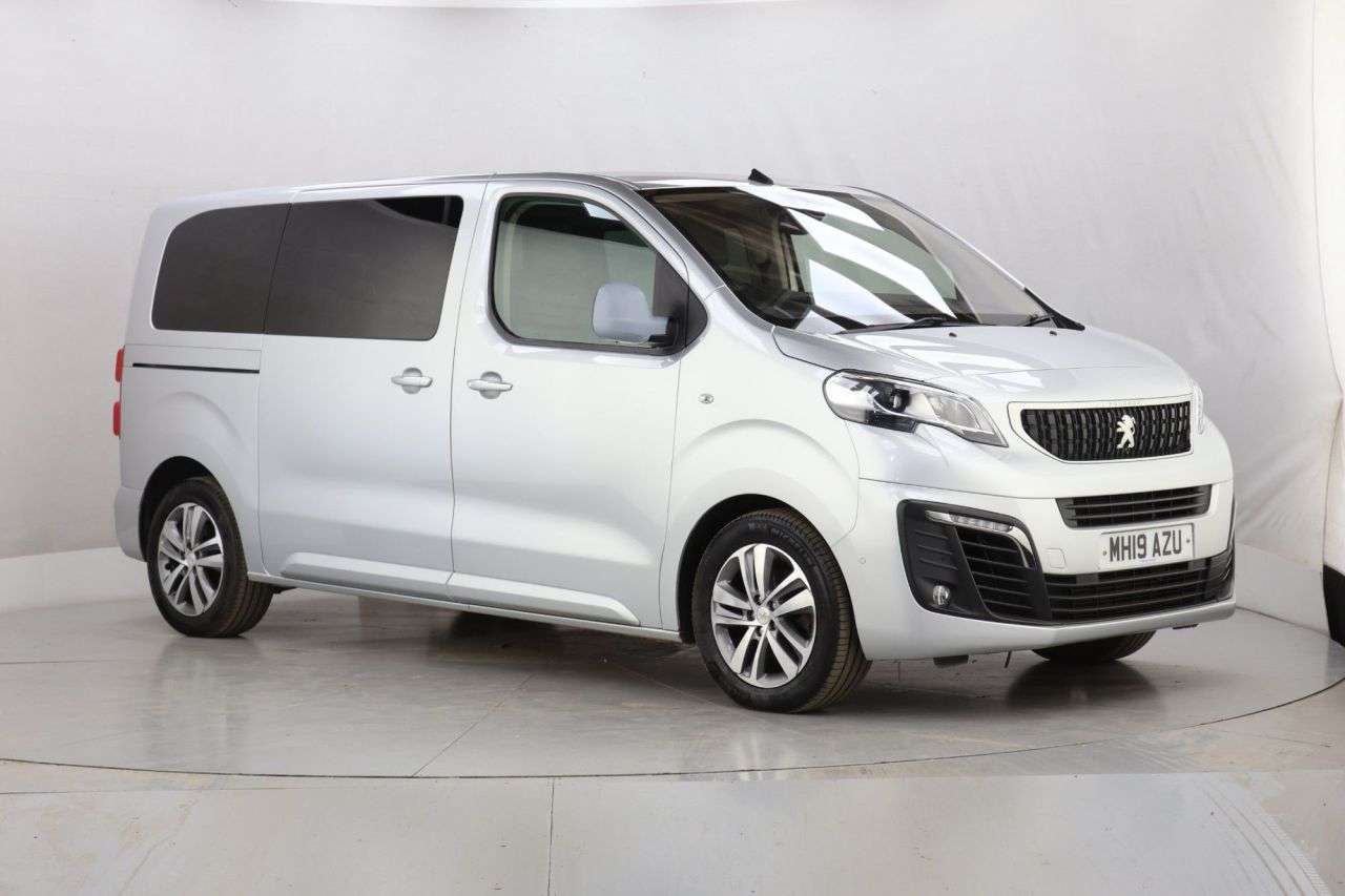A 2019 PEUGEOT TRAVELLER 2.0 BlueHDi Allure Standard MPV 5dr Diesel EAT8 MWB Euro 6 (s/s) (180 ps) A 2019 PEUGEOT TRAVELLER 2.0 BlueHDi Allure Standard MPV 5dr Diesel EAT8 MWB Euro 6 (s/s) (180 ps)