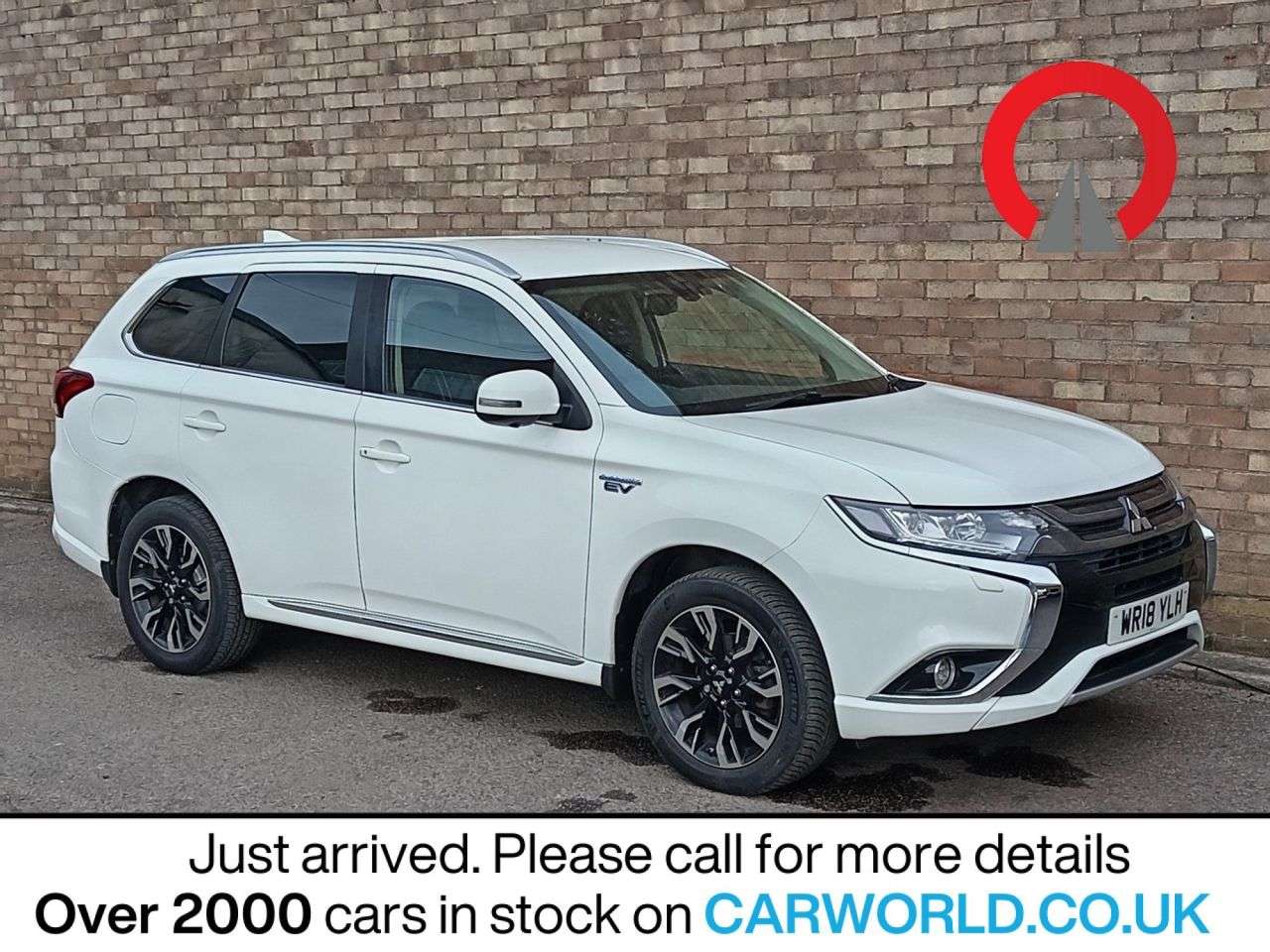 A 2018 MITSUBISHI OUTLANDER 2.0h 12kWh 4h SUV 5dr Petrol Plug-in Hybrid CVT 4WD Euro 6 (s/s) (200 ps) A 2018 MITSUBISHI OUTLANDER 2.0h 12kWh 4h SUV 5dr Petrol Plug-in Hybrid CVT 4WD Euro 6 (s/s) (200 ps)