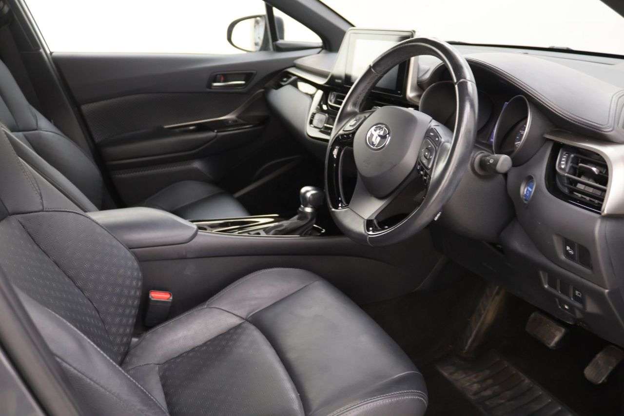 2019 TOYOTA C-HR 2019 TOYOTA C-HR