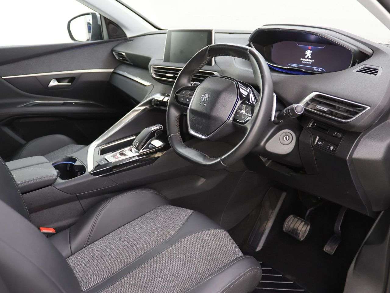 2019 PEUGEOT 3008 2019 PEUGEOT 3008