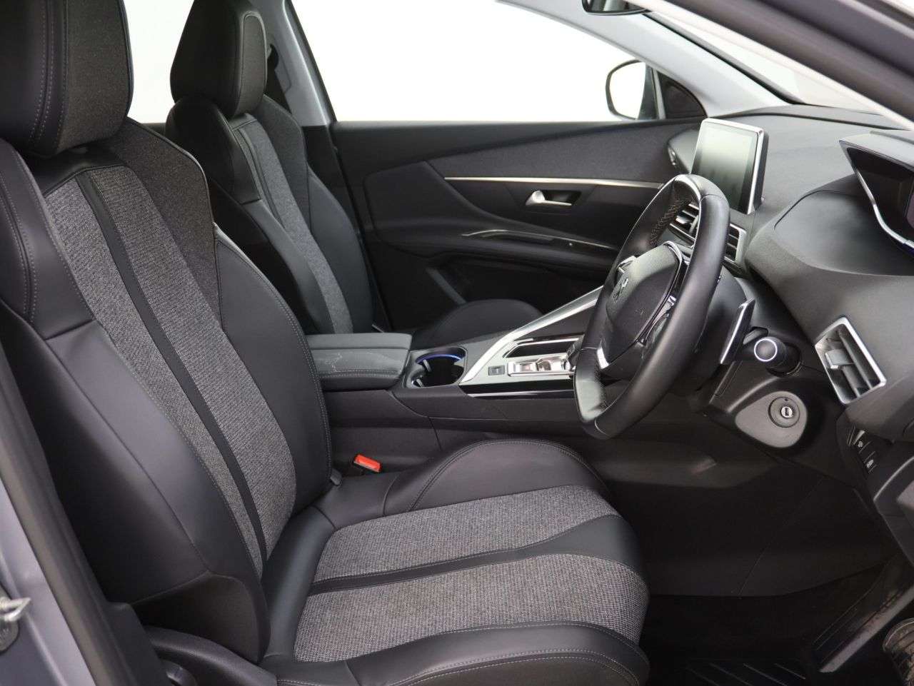 2019 PEUGEOT 3008 2019 PEUGEOT 3008