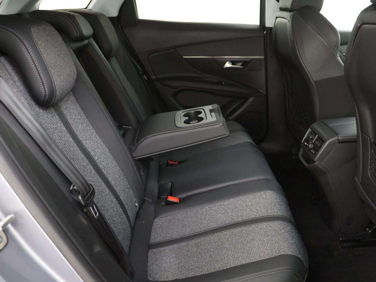 2019 PEUGEOT 3008 2019 PEUGEOT 3008