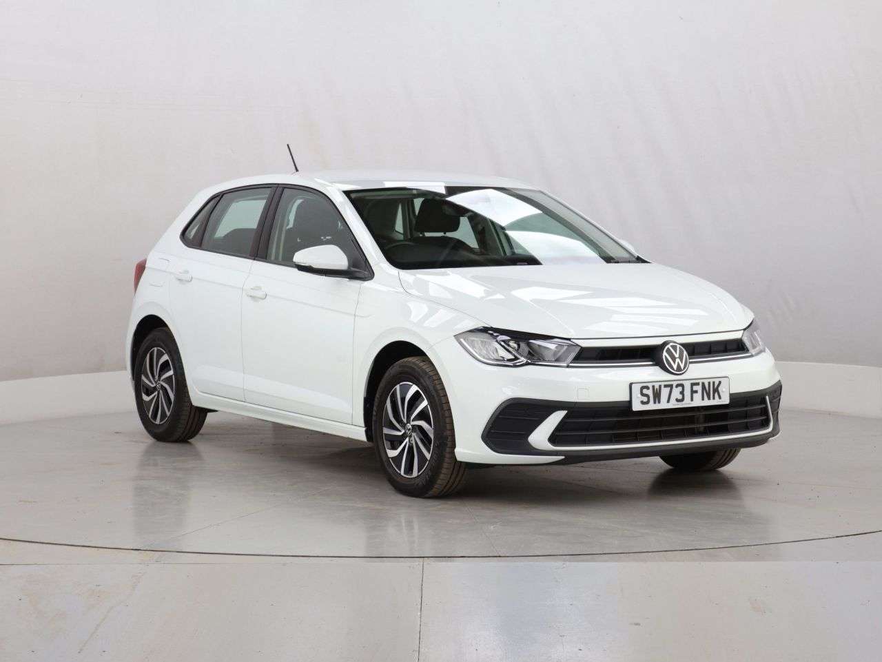 A 2023 VOLKSWAGEN POLO 1.0 EVO Life Hatchback 5dr Petrol Manual Euro 6 (s/s) (80 ps) A 2023 VOLKSWAGEN POLO 1.0 EVO Life Hatchback 5dr Petrol Manual Euro 6 (s/s) (80 ps)