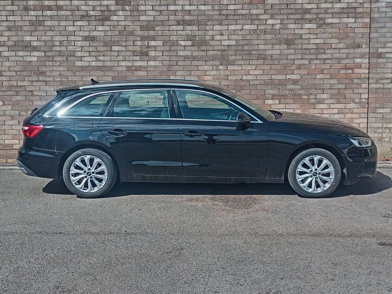 A 2021 AUDI A4 AVANT 2.0 TFSI 35 Technik Estate 5dr Petrol S Tronic Euro 6 (s/s) (150 ps) A 2021 AUDI A4 AVANT 2.0 TFSI 35 Technik Estate 5dr Petrol S Tronic Euro 6 (s/s) (150 ps)