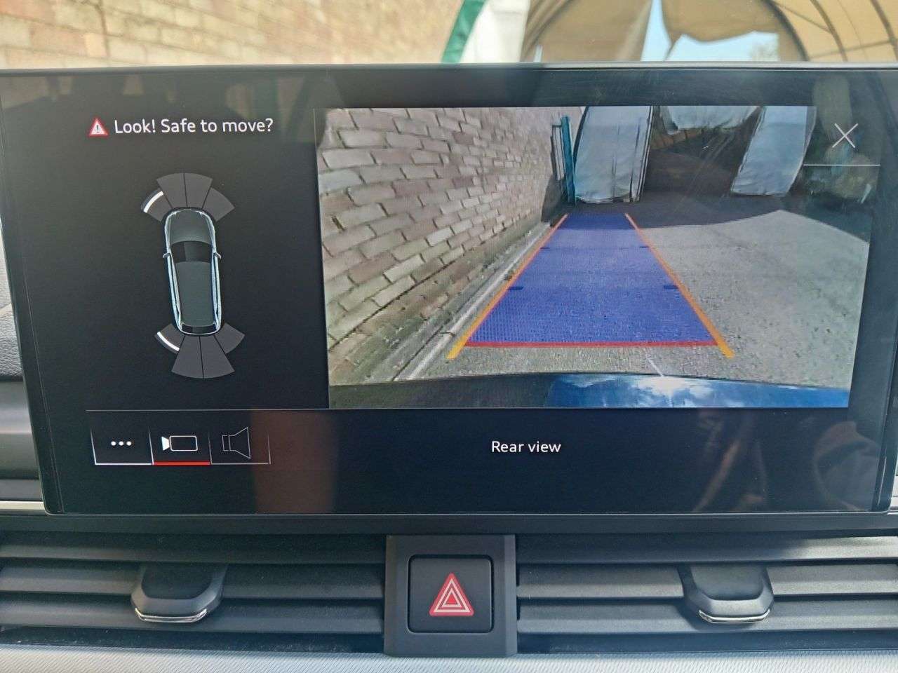 A 2021 AUDI A4 AVANT 2.0 TFSI 35 Technik Estate 5dr Petrol S Tronic Euro 6 (s/s) (150 ps) A 2021 AUDI A4 AVANT 2.0 TFSI 35 Technik Estate 5dr Petrol S Tronic Euro 6 (s/s) (150 ps)