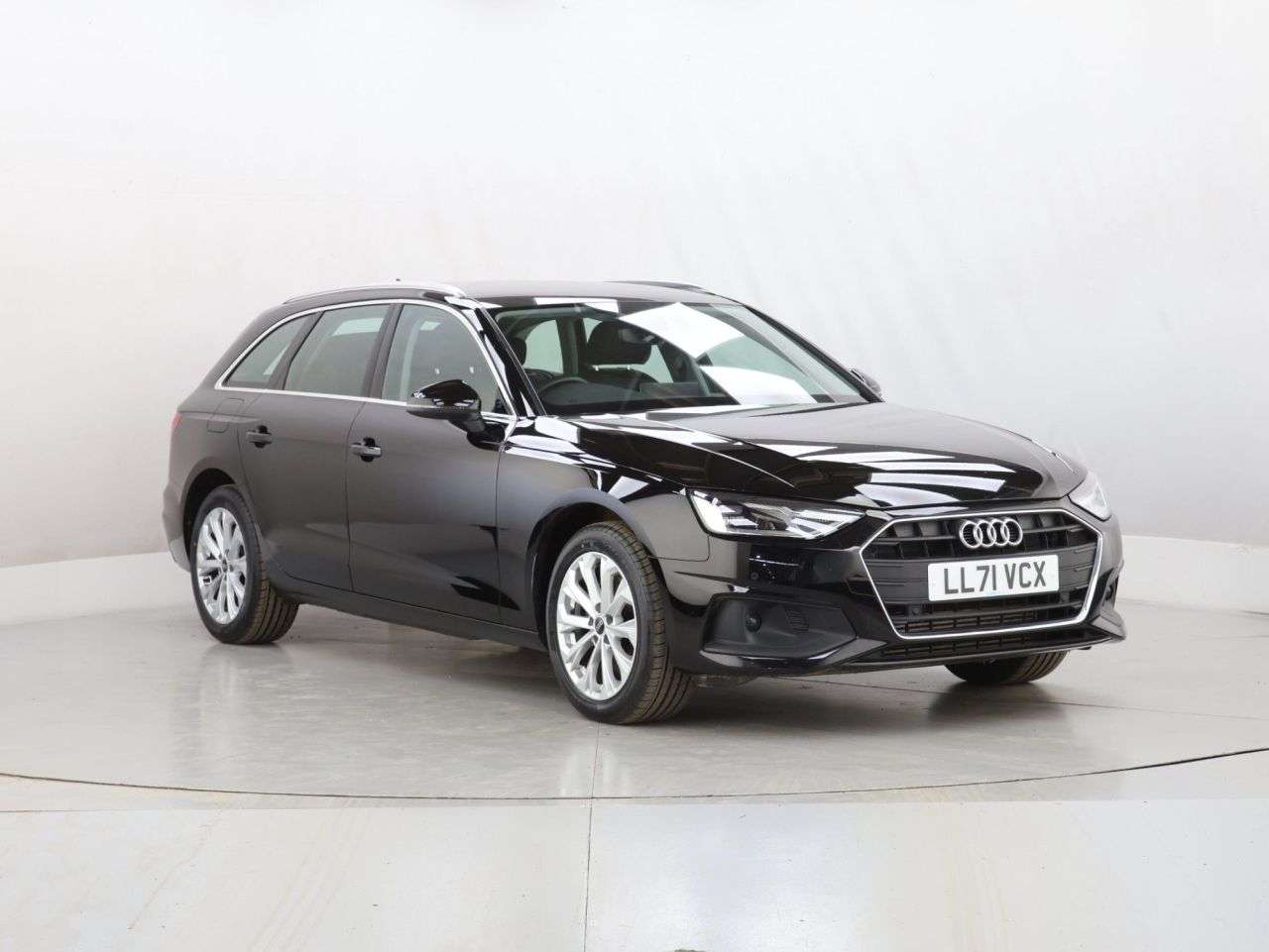 A 2021 AUDI A4 AVANT 2.0 TFSI 35 Technik Estate 5dr Petrol S Tronic Euro 6 (s/s) (150 ps) A 2021 AUDI A4 AVANT 2.0 TFSI 35 Technik Estate 5dr Petrol S Tronic Euro 6 (s/s) (150 ps)