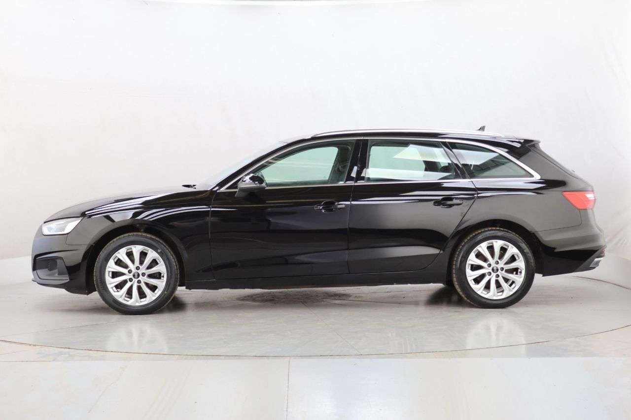 2021 AUDI A4 AVANT 2021 AUDI A4 AVANT