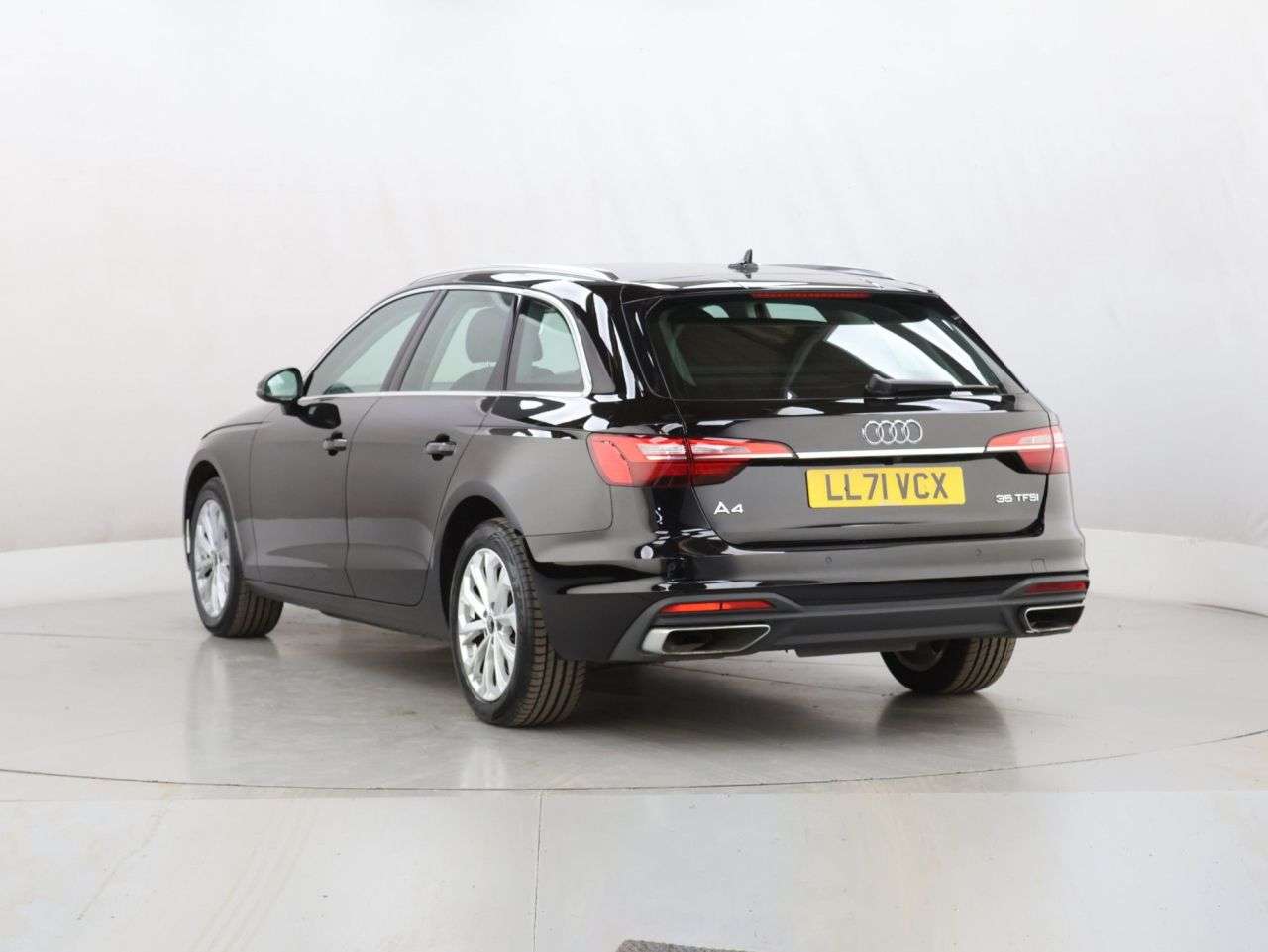 2021 AUDI A4 AVANT 2021 AUDI A4 AVANT