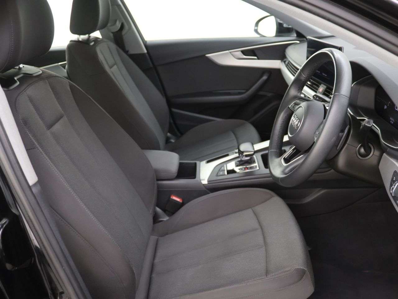 2021 AUDI A4 AVANT 2021 AUDI A4 AVANT