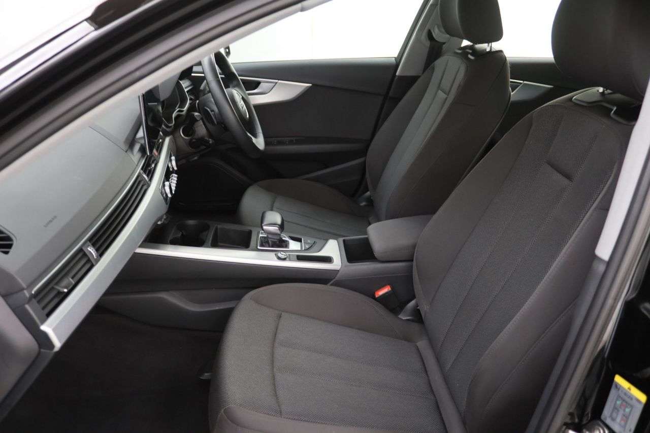 2021 AUDI A4 AVANT 2021 AUDI A4 AVANT