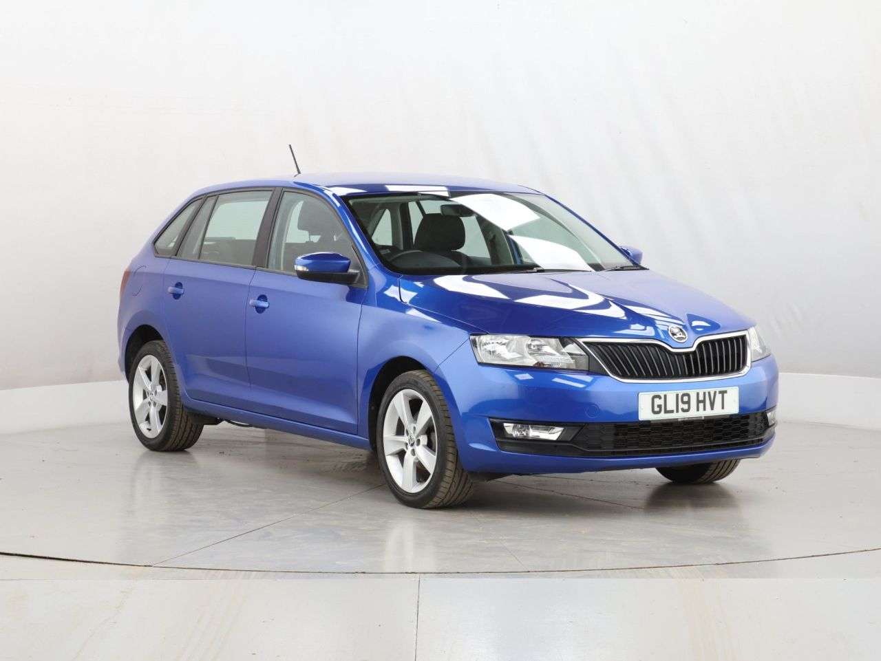 A 2019 SKODA RAPID SPACEBACK 1.0 TSI GPF SE Tech Hatchback 5dr Petrol Manual Euro 6 (s/s) (95 ps) A 2019 SKODA RAPID SPACEBACK 1.0 TSI GPF SE Tech Hatchback 5dr Petrol Manual Euro 6 (s/s) (95 ps)