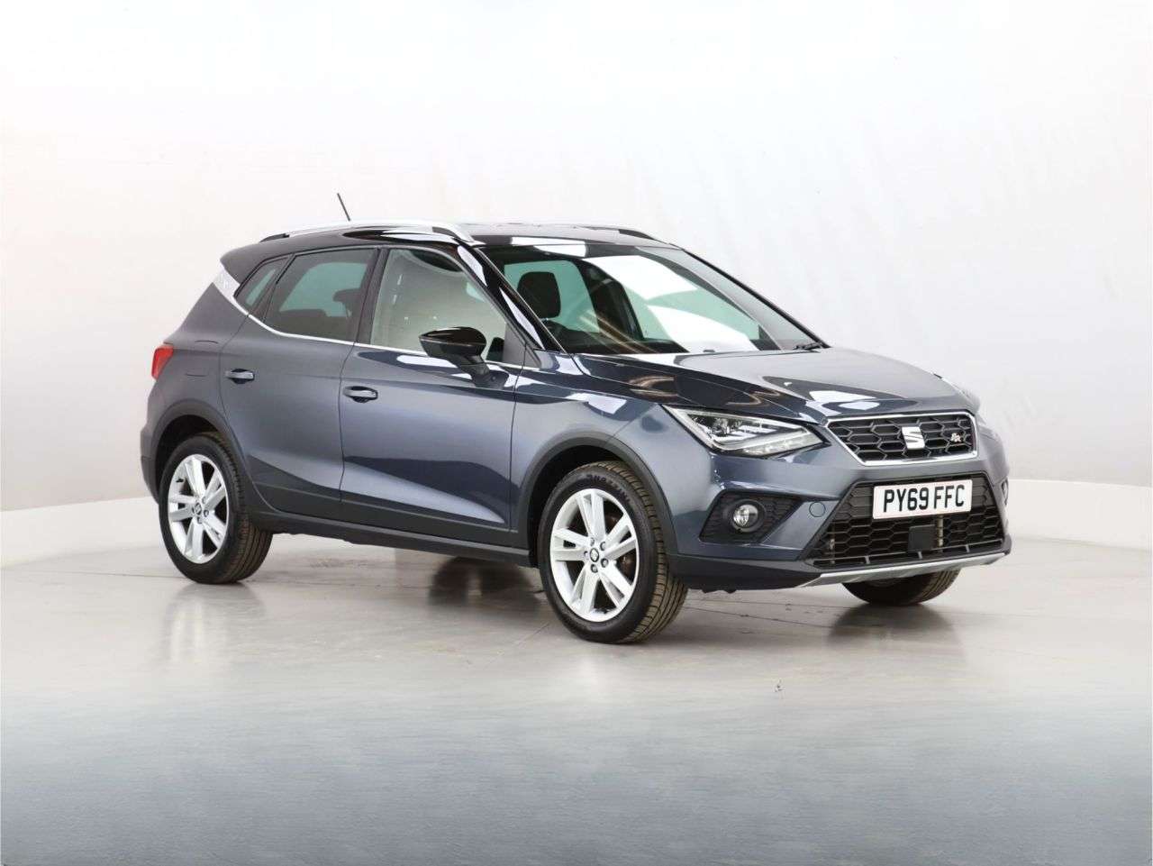 A 2019 SEAT ARONA 1.0 TSI GPF FR SUV 5dr Petrol Manual Euro 6 (s/s) (115 ps) A 2019 SEAT ARONA 1.0 TSI GPF FR SUV 5dr Petrol Manual Euro 6 (s/s) (115 ps)