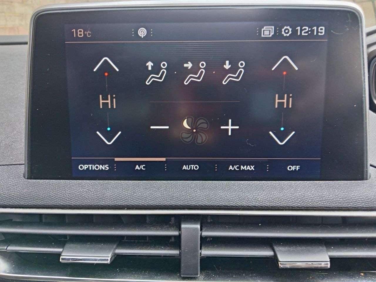 2019 PEUGEOT 3008 2019 PEUGEOT 3008