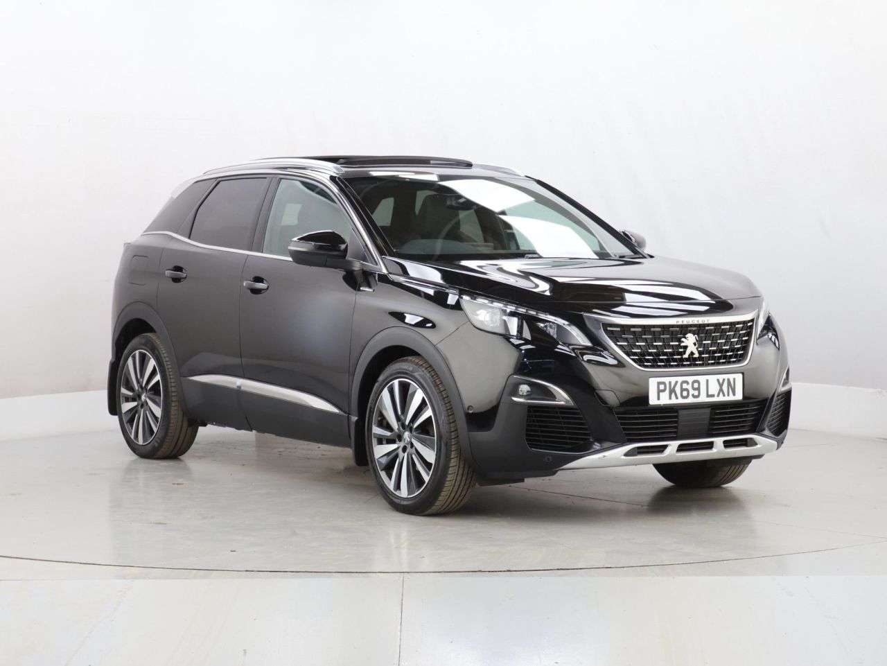 A 2019 PEUGEOT 3008 1.5 BlueHDi GT Line Premium SUV 5dr Diesel EAT Euro 6 (s/s) (130 ps) A 2019 PEUGEOT 3008 1.5 BlueHDi GT Line Premium SUV 5dr Diesel EAT Euro 6 (s/s) (130 ps)