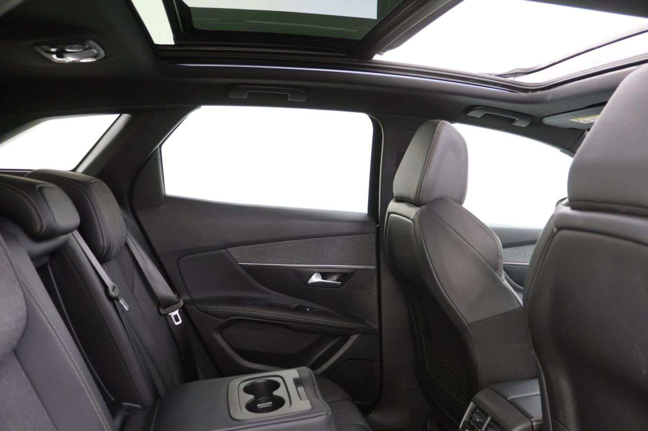 A 2019 PEUGEOT 3008 1.5 BlueHDi GT Line Premium SUV 5dr Diesel EAT Euro 6 (s/s) (130 ps) A 2019 PEUGEOT 3008 1.5 BlueHDi GT Line Premium SUV 5dr Diesel EAT Euro 6 (s/s) (130 ps)