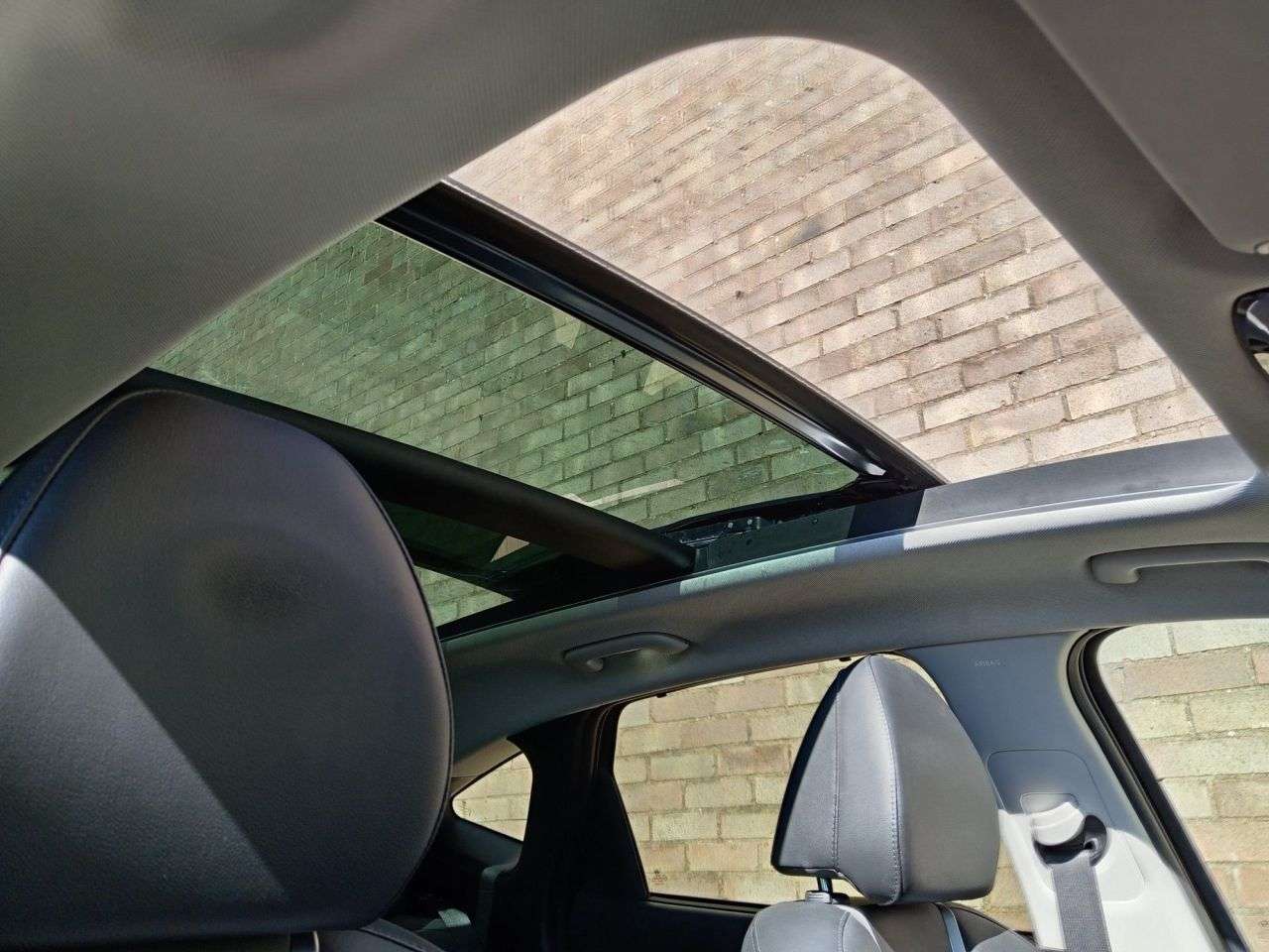 A 2023 HYUNDAI TUCSON 1.6 h T-GDi 13.8kWh Ultimate SUV 5dr Petrol Plug-in Hybrid Auto 4WD Euro 6 A 2023 HYUNDAI TUCSON 1.6 h T-GDi 13.8kWh Ultimate SUV 5dr Petrol Plug-in Hybrid Auto 4WD Euro 6