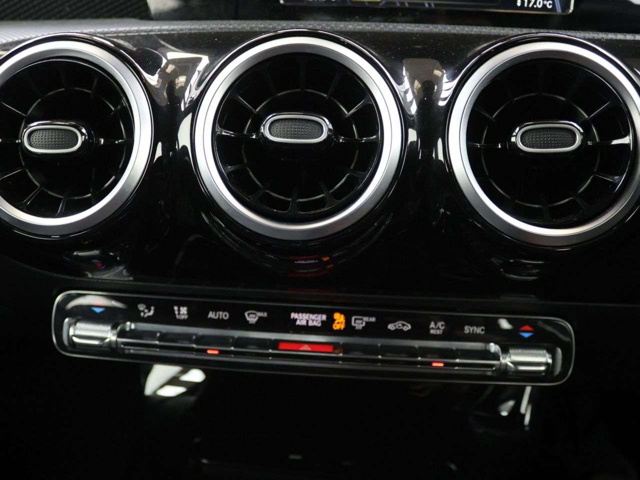 2018 MERCEDES-BENZ A CLASS 2018 MERCEDES-BENZ A CLASS
