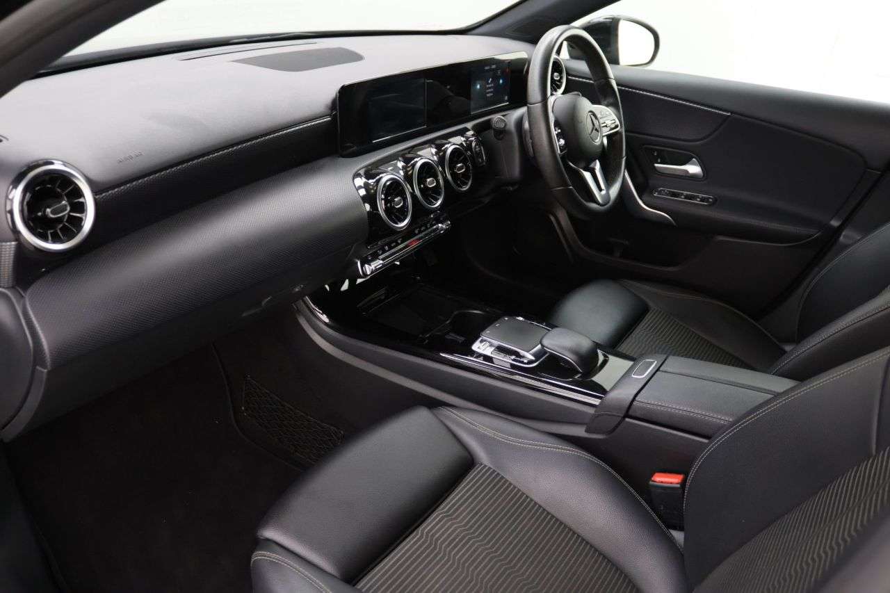 2018 MERCEDES-BENZ A CLASS 2018 MERCEDES-BENZ A CLASS