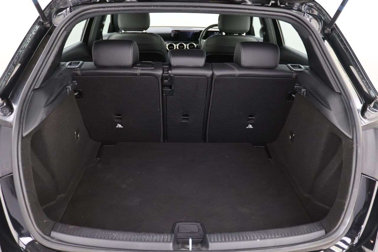 2018 MERCEDES-BENZ A CLASS 2018 MERCEDES-BENZ A CLASS