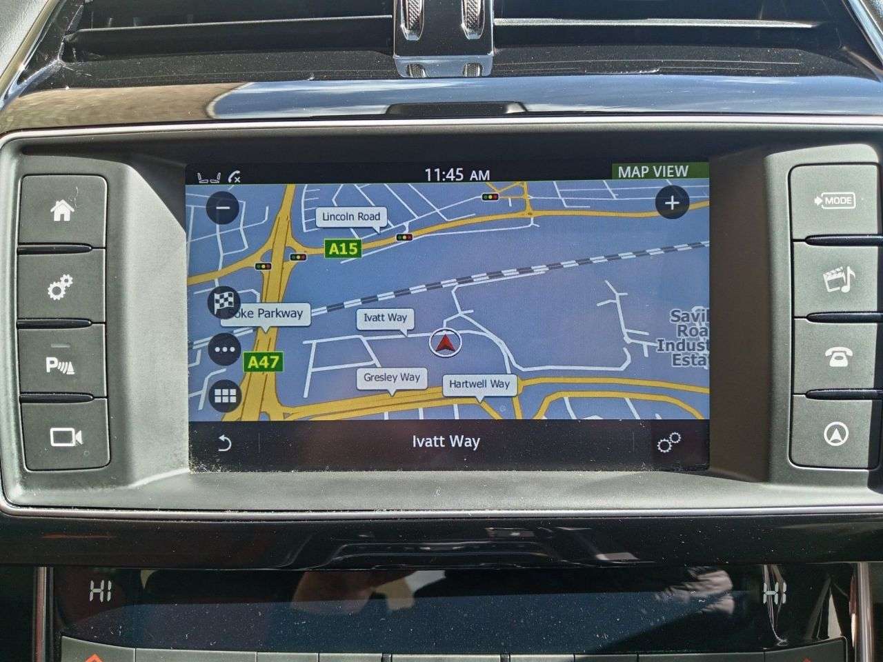 2017 JAGUAR XE 2017 JAGUAR XE