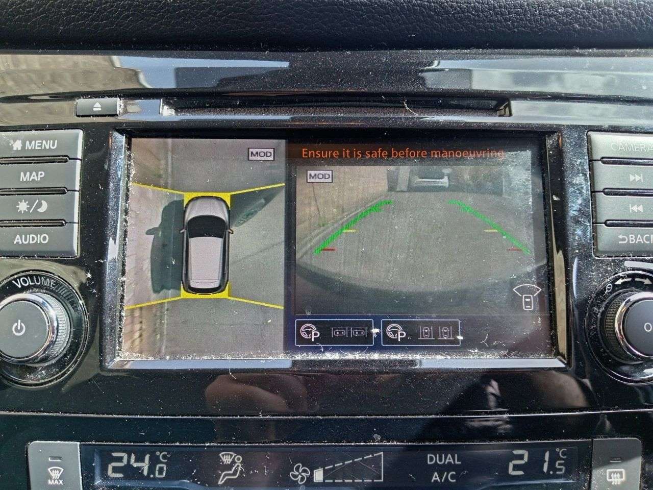 A 2019 NISSAN QASHQAI 1.3 DIG-T N-Connecta SUV 5dr Petrol Manual Euro 6 (s/s) (140 ps) A 2019 NISSAN QASHQAI 1.3 DIG-T N-Connecta SUV 5dr Petrol Manual Euro 6 (s/s) (140 ps)