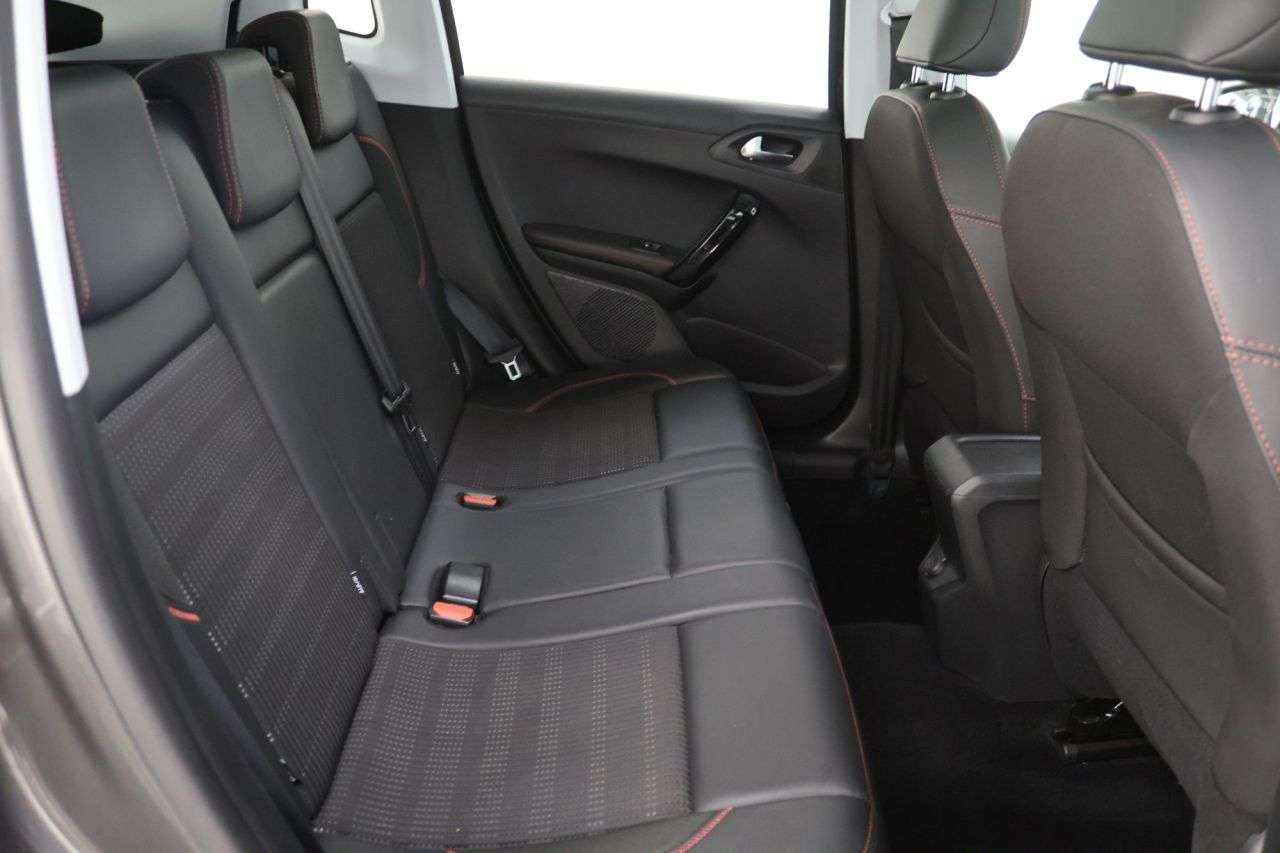 2019 PEUGEOT 2008 2019 PEUGEOT 2008
