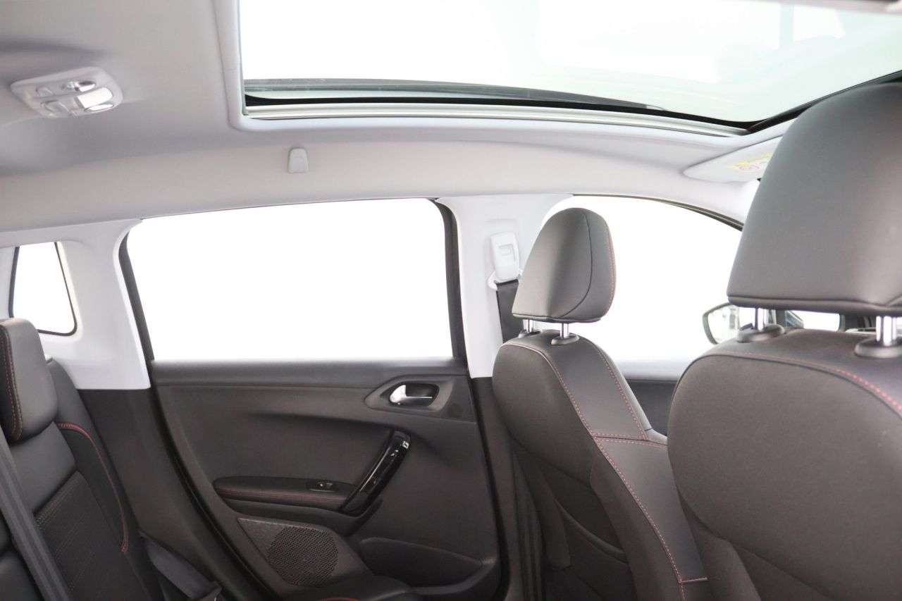 A 2019 PEUGEOT 2008 1.2 PureTech GT Line SUV 5dr Petrol EAT Euro 6 (s/s) (130 ps) A 2019 PEUGEOT 2008 1.2 PureTech GT Line SUV 5dr Petrol EAT Euro 6 (s/s) (130 ps)