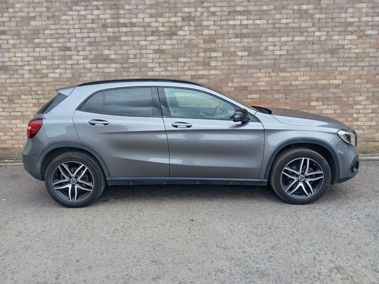 A 2019 MERCEDES-BENZ GLA CLASS 1.6 GLA180 Urban Edition SUV 5dr Petrol 7G-DCT Euro 6 (s/s) (122 ps) A 2019 MERCEDES-BENZ GLA CLASS 1.6 GLA180 Urban Edition SUV 5dr Petrol 7G-DCT Euro 6 (s/s) (122 ps)