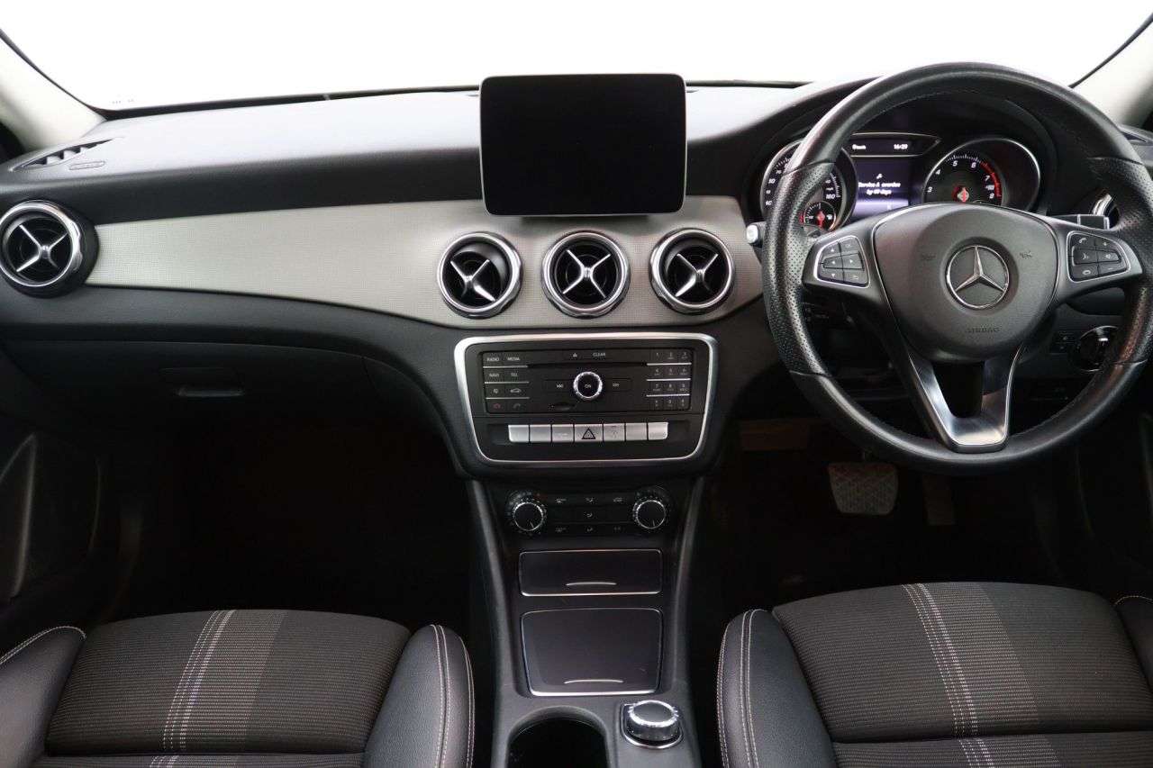 2019 MERCEDES-BENZ GLA CLASS 2019 MERCEDES-BENZ GLA CLASS