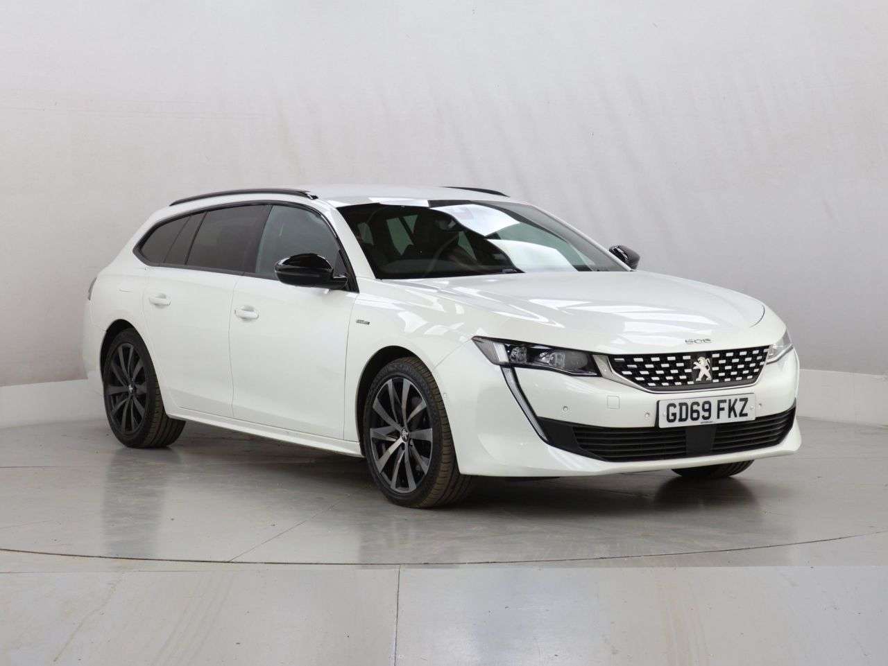 A 2019 PEUGEOT 508 SW 2.0 BlueHDi GT Line Estate 5dr Diesel EAT Euro 6 (s/s) (160 ps) A 2019 PEUGEOT 508 SW 2.0 BlueHDi GT Line Estate 5dr Diesel EAT Euro 6 (s/s) (160 ps)