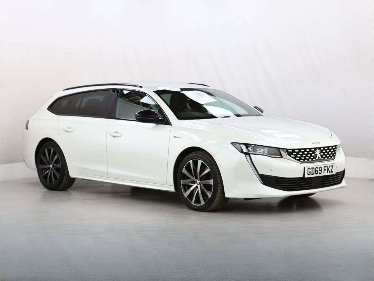 A 2019 PEUGEOT 508 SW 2.0 BlueHDi GT Line Estate 5dr Diesel EAT Euro 6 (s/s) (160 ps) A 2019 PEUGEOT 508 SW 2.0 BlueHDi GT Line Estate 5dr Diesel EAT Euro 6 (s/s) (160 ps)
