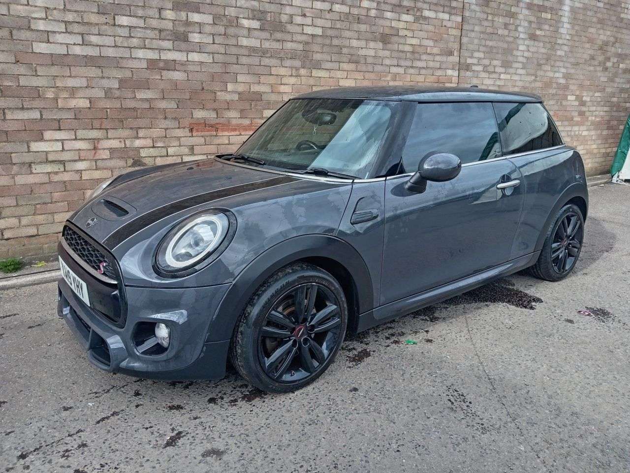 A 2019 MINI HATCH 2.0 Cooper S Sport Hatchback 3dr Petrol Manual Euro 6 (s/s) (192 ps) A 2019 MINI HATCH 2.0 Cooper S Sport Hatchback 3dr Petrol Manual Euro 6 (s/s) (192 ps)